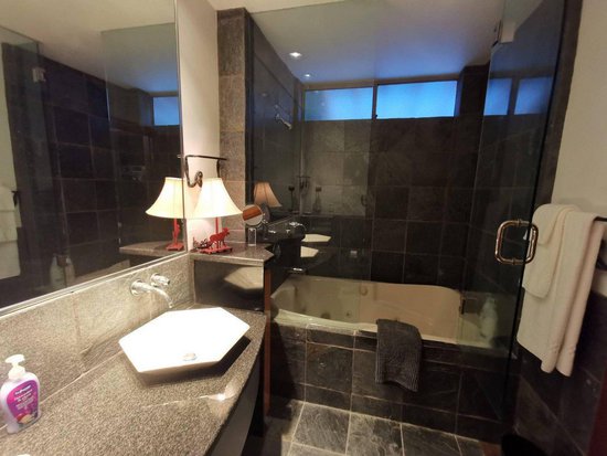 Whistler 4 Bedroom Accommodation - Chalet/House - #4409 Whistler 4 Bedroom Accommodation - Chalet/House - #4409