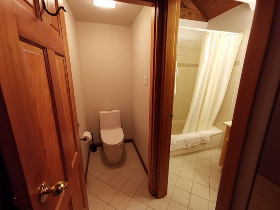 Whistler 4 Bedroom Accommodation - Chalet/House - #4409 Whistler 4 Bedroom Accommodation - Chalet/House - #4409