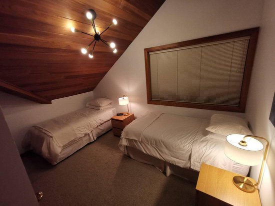 Whistler 4 Bedroom Accommodation - Chalet/House - #4409 Whistler 4 Bedroom Accommodation - Chalet/House - #4409