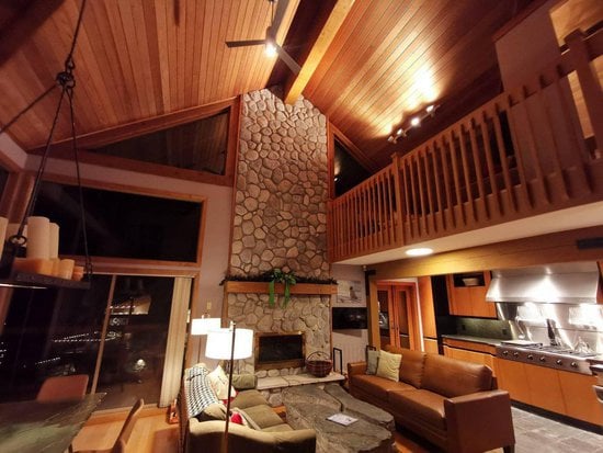 Whistler 4 Bedroom Accommodation - Chalet/House - #4409