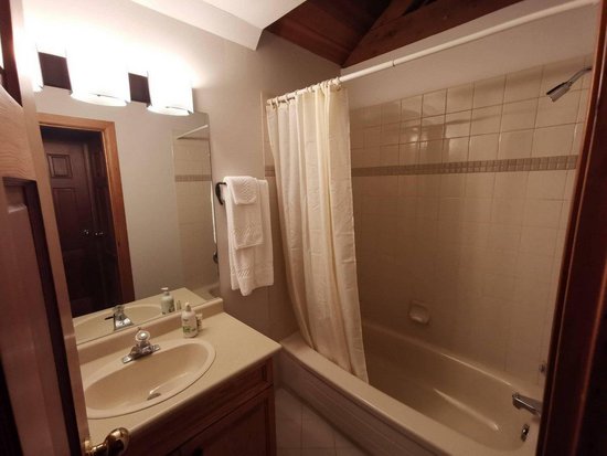 Whistler 4 Bedroom Accommodation - Chalet/House - #4409 Whistler 4 Bedroom Accommodation - Chalet/House - #4409