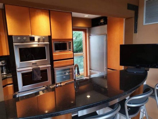 Whistler 4 Bedroom Accommodation - Chalet/House - #4409 Whistler 4 Bedroom Accommodation - Chalet/House - #4409