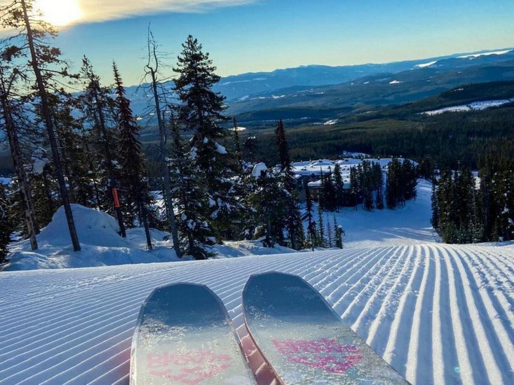 Big White 3 Bedroom Accommodation - Snowbird Lodge - #4410 Big White 3 Bedroom Accommodation - Snowbird Lodge - #4410