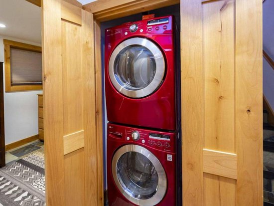 Whistler 4 Bedroom Accommodation - Cedar Ridge - #4417