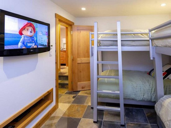 Whistler 4 Bedroom Accommodation - Cedar Ridge - #4417