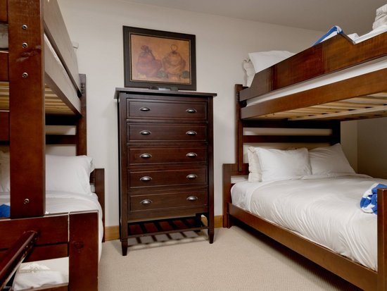 Big White 3 Bedroom Accommodation - Southpoint - #4423