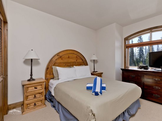 Big White 3 Bedroom Accommodation - Southpoint - #4423