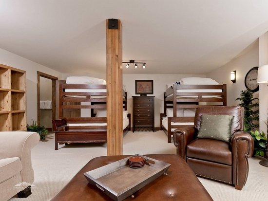 Big White 3 Bedroom Accommodation - Southpoint - #4423