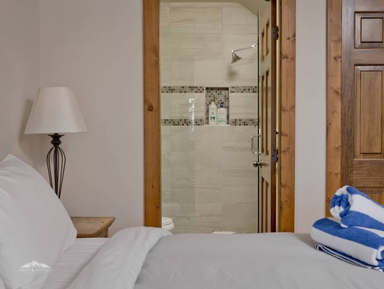 Big White 3 Bedroom Accommodation - Southpoint - #4423