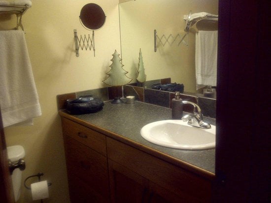 Big White 2 Bedroom Accommodation - Whitefoot Lodge - #4426 Big White 2 Bedroom Accommodation - Whitefoot Lodge - #4426