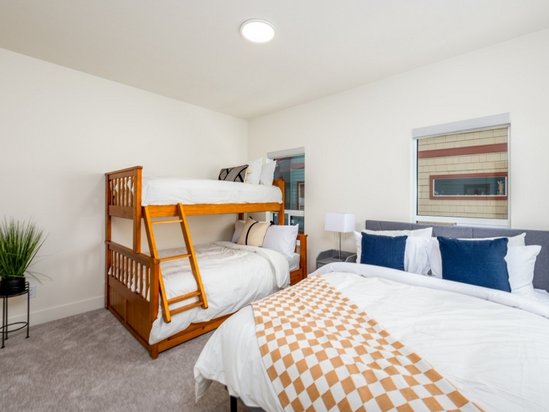 Big White 3 Bedroom Accommodation - Spyglass - #4430