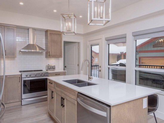 Big White 3 Bedroom Accommodation - Spyglass - #4431