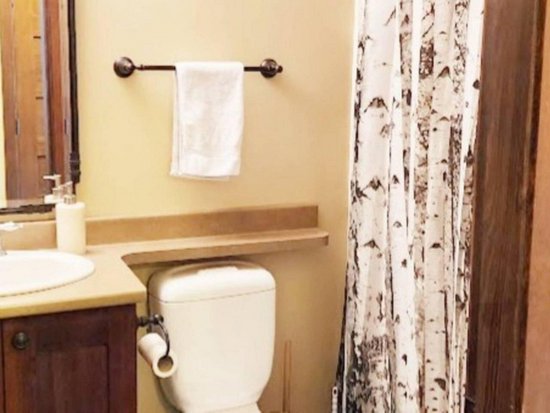 Sun Peaks 2 Bedroom Accommodation - Stone's Throw - #4433 Sun Peaks 2 Bedroom Accommodation - Stone's Throw - #4433