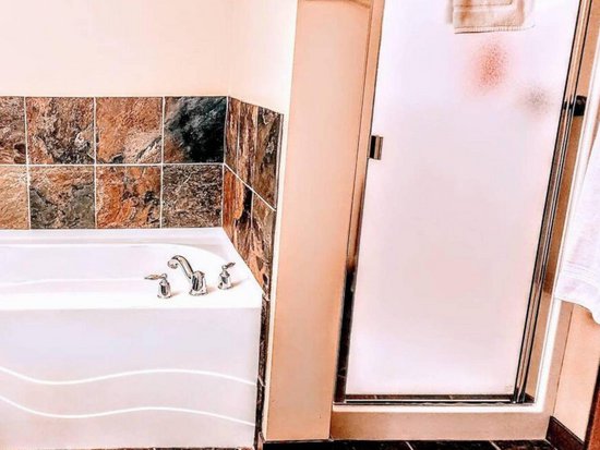 Sun Peaks 2 Bedroom Accommodation - Stone's Throw - #4433 Sun Peaks 2 Bedroom Accommodation - Stone's Throw - #4433