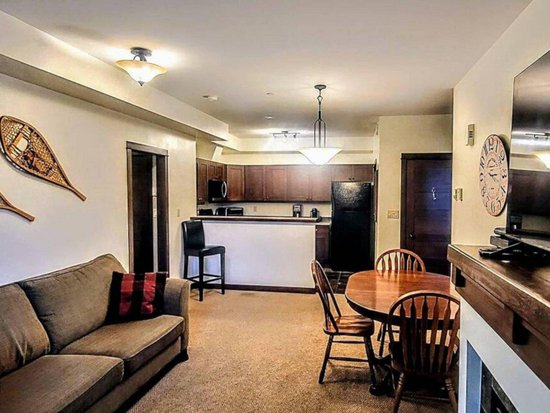 Sun Peaks 2 Bedroom Accommodation - Stone's Throw - #4433 Sun Peaks 2 Bedroom Accommodation - Stone's Throw - #4433