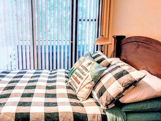 Sun Peaks 2 Bedroom Accommodation - Stone's Throw - #4433 Sun Peaks 2 Bedroom Accommodation - Stone's Throw - #4433