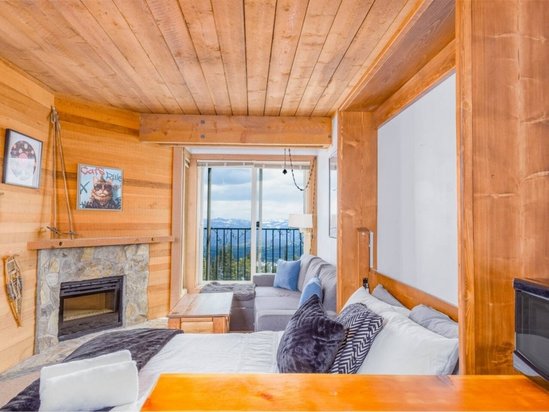 Big White Studio Accommodation - Moguls - #4437