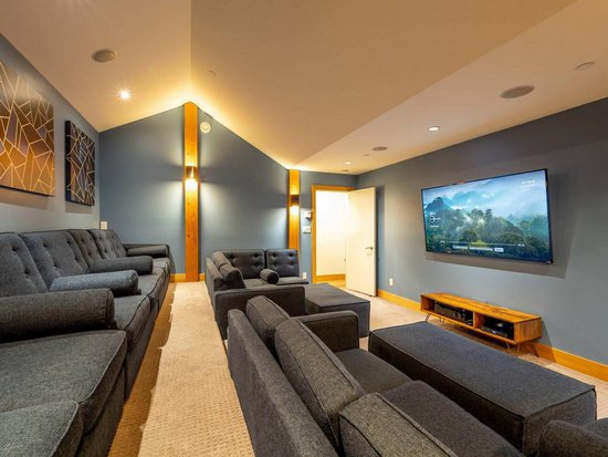 Whistler 11 Bedroom Accommodation - Alta Vista 1 - #4439 Whistler 11 Bedroom Accommodation - Alta Vista 1 - #4439