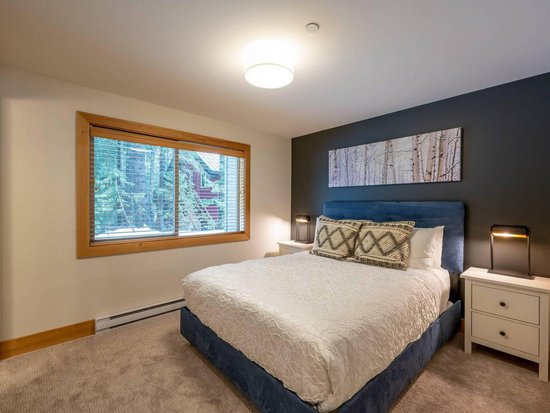 Whistler 11 Bedroom Accommodation - Alta Vista 1 - #4439 Whistler 11 Bedroom Accommodation - Alta Vista 1 - #4439