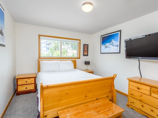 Big White 3 Bedroom Accommodation - Chalet/House - #4456