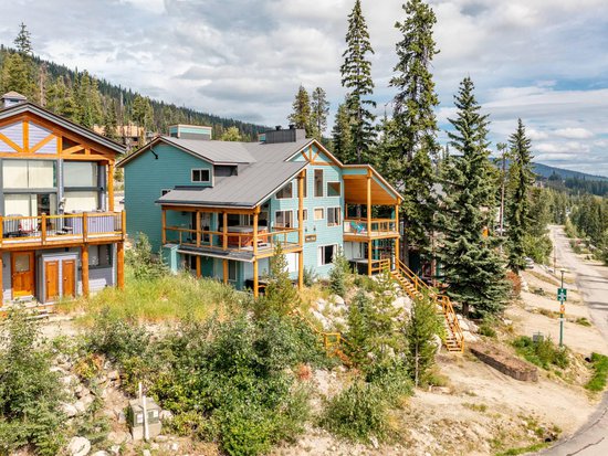 Big White 3 Bedroom Accommodation - Chalet/House - #4456