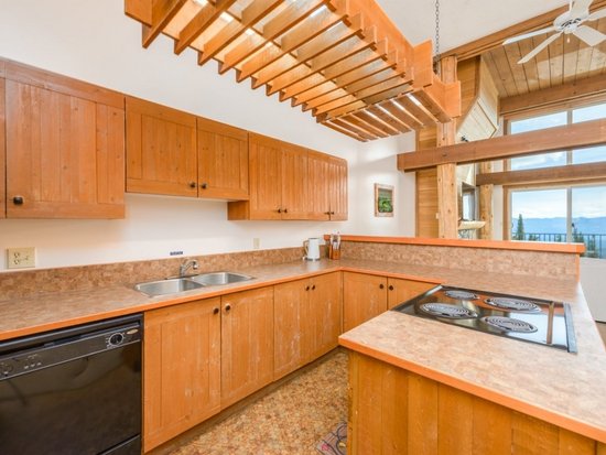 Big White 3 Bedroom Accommodation - Moguls - #4467