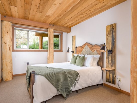 Big White 3 Bedroom Accommodation - Moguls - #4467