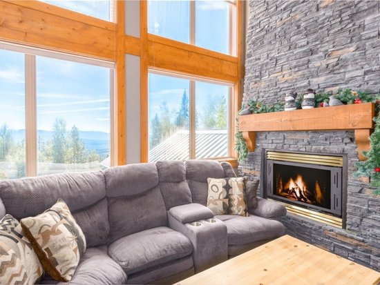 Big White 2 Bedroom Accommodation - Snow Pine Estates - #4468