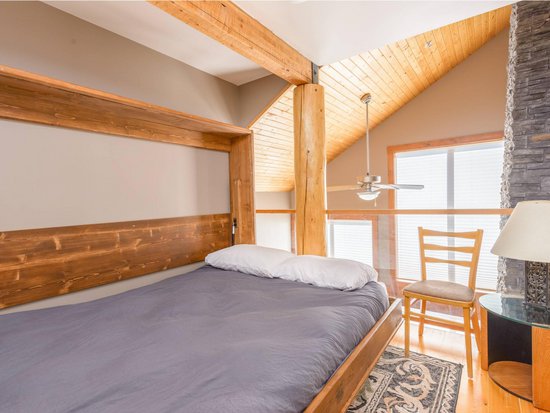 Big White 2 Bedroom Accommodation - Snow Pine Estates - #4468