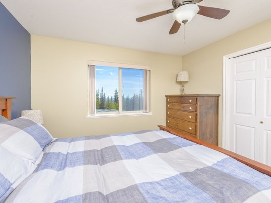 Big White 4 Bedroom Accommodation - Snow Pine Estates - #4469