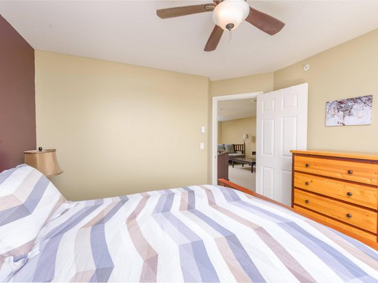 Big White 4 Bedroom Accommodation - Snow Pine Estates - #4469