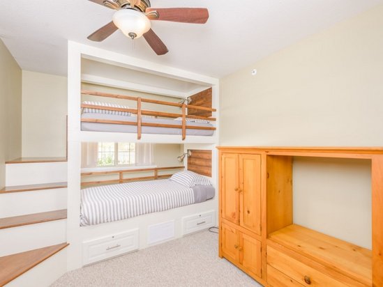 Big White 4 Bedroom Accommodation - Snow Pine Estates - #4469