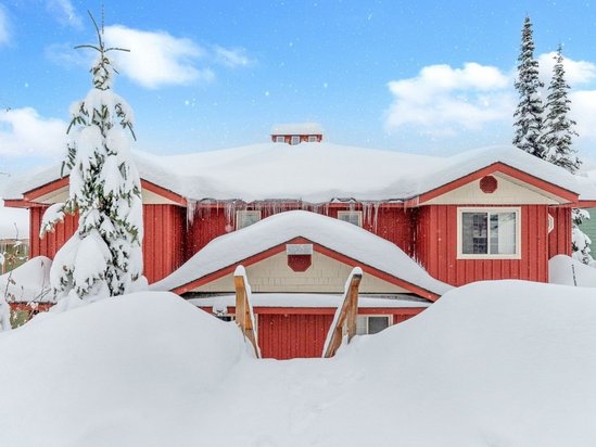 Big White 4 Bedroom Accommodation - Snow Pine Estates - #4469