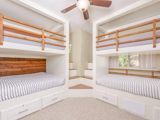 Big White 4 Bedroom Accommodation - Snow Pine Estates - #4469