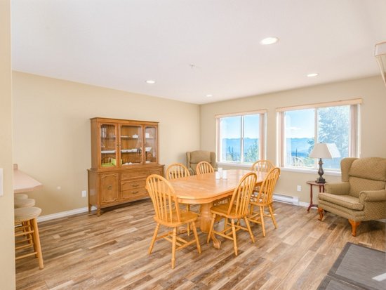 Big White 4 Bedroom Accommodation - Snow Pine Estates - #4469