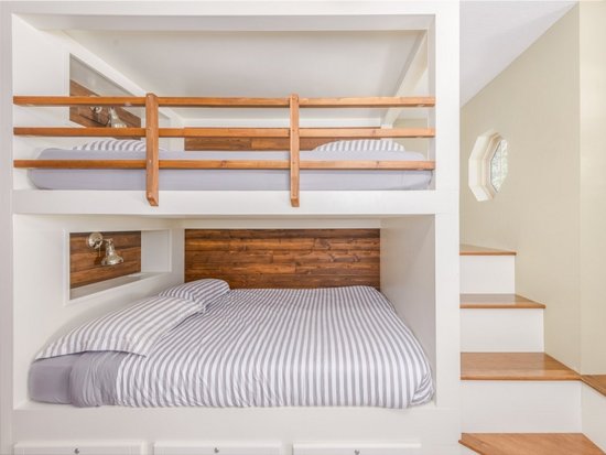 Big White 4 Bedroom Accommodation - Snow Pine Estates - #4469