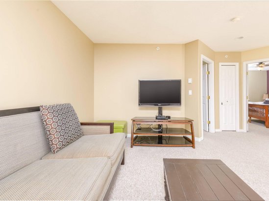 Big White 4 Bedroom Accommodation - Snow Pine Estates - #4469