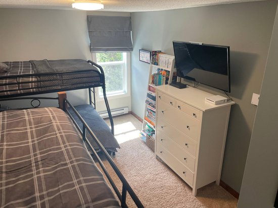 Big White 2 Bedroom Accommodation - Ponderosa - #4470 Big White 2 Bedroom Accommodation - Ponderosa - #4470