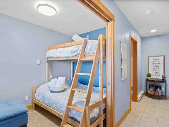 Big White 2 Bedroom Accommodation - Whitetail - #4471 Big White 2 Bedroom Accommodation - Whitetail - #4471