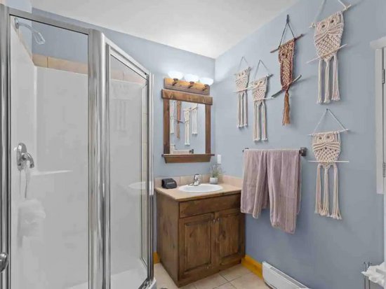 Big White 2 Bedroom Accommodation - Whitetail - #4471 Big White 2 Bedroom Accommodation - Whitetail - #4471