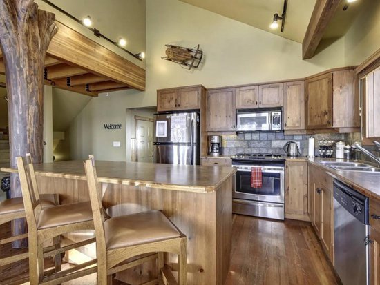 Big White 3 Bedroom Accommodation - Forest Ln Estates - #4473