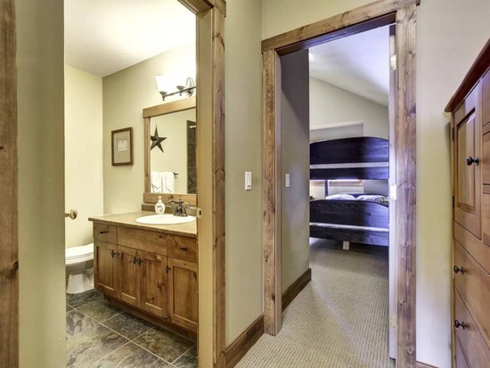 Big White 3 Bedroom Accommodation - Forest Ln Estates - #4473