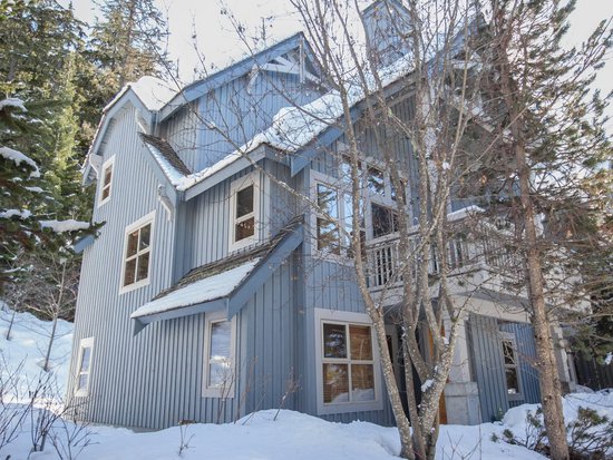 Whistler 3 Bedroom Accommodation - Treeline - #4474