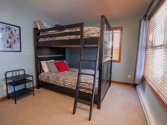 Whistler 3 Bedroom Accommodation - Treeline - #4474