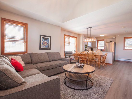 Whistler 3 Bedroom Accommodation - Treeline - #4474