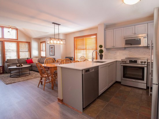 Whistler 3 Bedroom Accommodation - Treeline - #4474