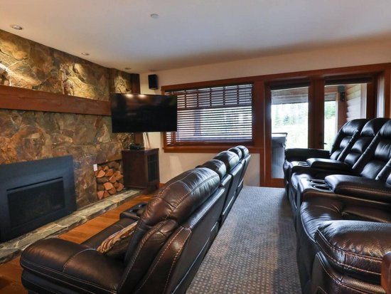 Big White 5 Bedroom Accommodation - Chalet - #4481
