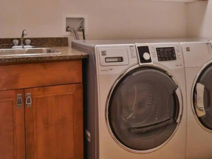 Big White 5 Bedroom Accommodation - Chalet - #4481