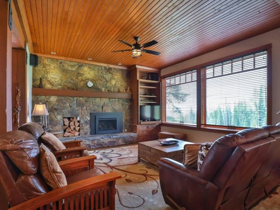 Big White 5 Bedroom Accommodation - Chalet - #4481