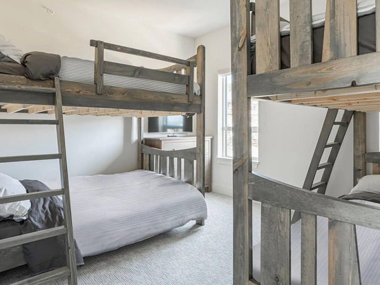 Big White 3 Bedroom Accommodation - Spyglass - #4485